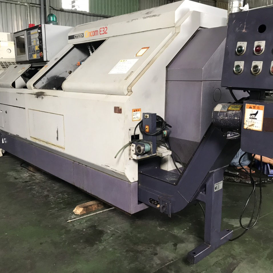 Máy tiện cấp phôi tự động Cincom E32